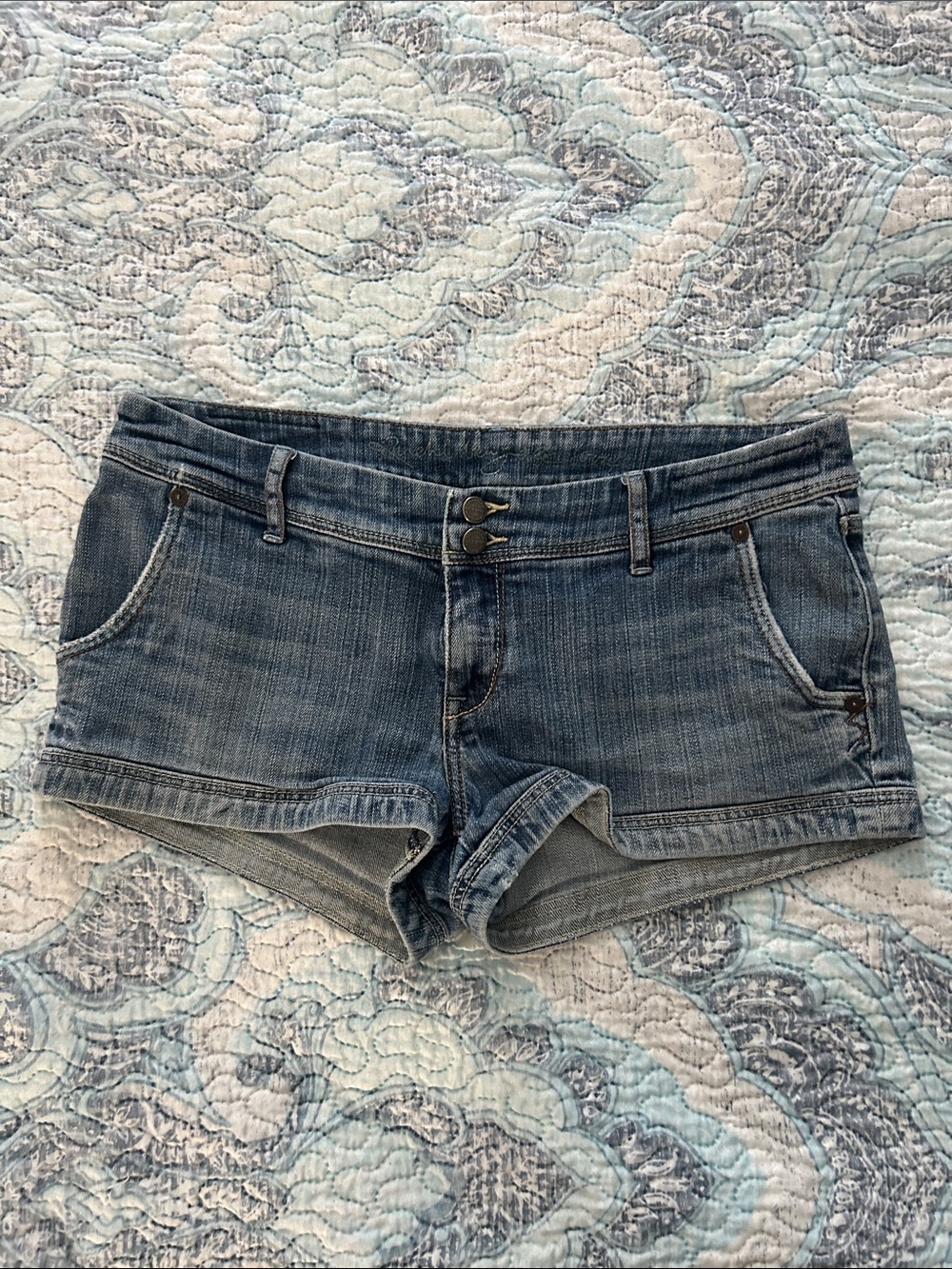 Ruehl No.925 Faded Blue Denim Short Shorts